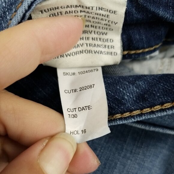 Torrid Jeans Womens 16 Blue Straight Leg Stretch Denim - Picture 8 of 8